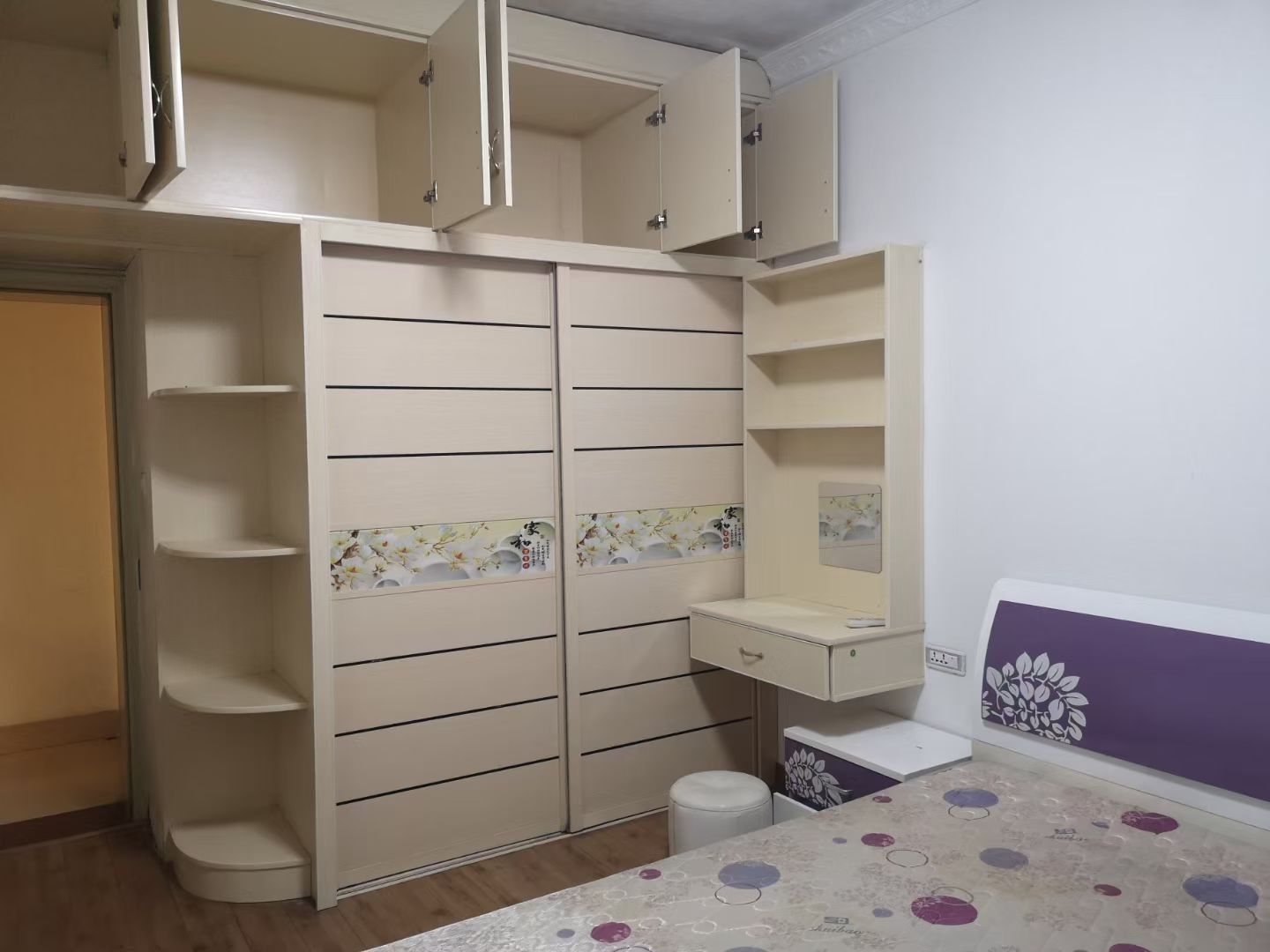 �ճǻƽ���3¥2��2��2�����⣬�Ҿ���ȫ�������ס����ͨ������ͣ������